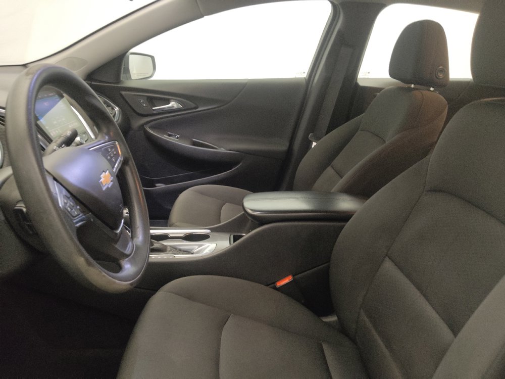 Used 2020 Chevrolet Malibu LT FWD image 17