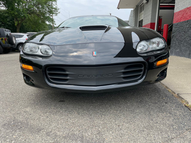 Used 2000 Chevrolet Camaro Z28 RWD image 4