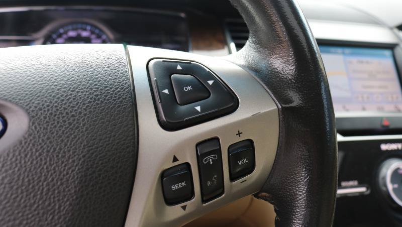 Used 2019 Ford Taurus Limited FWD image 9