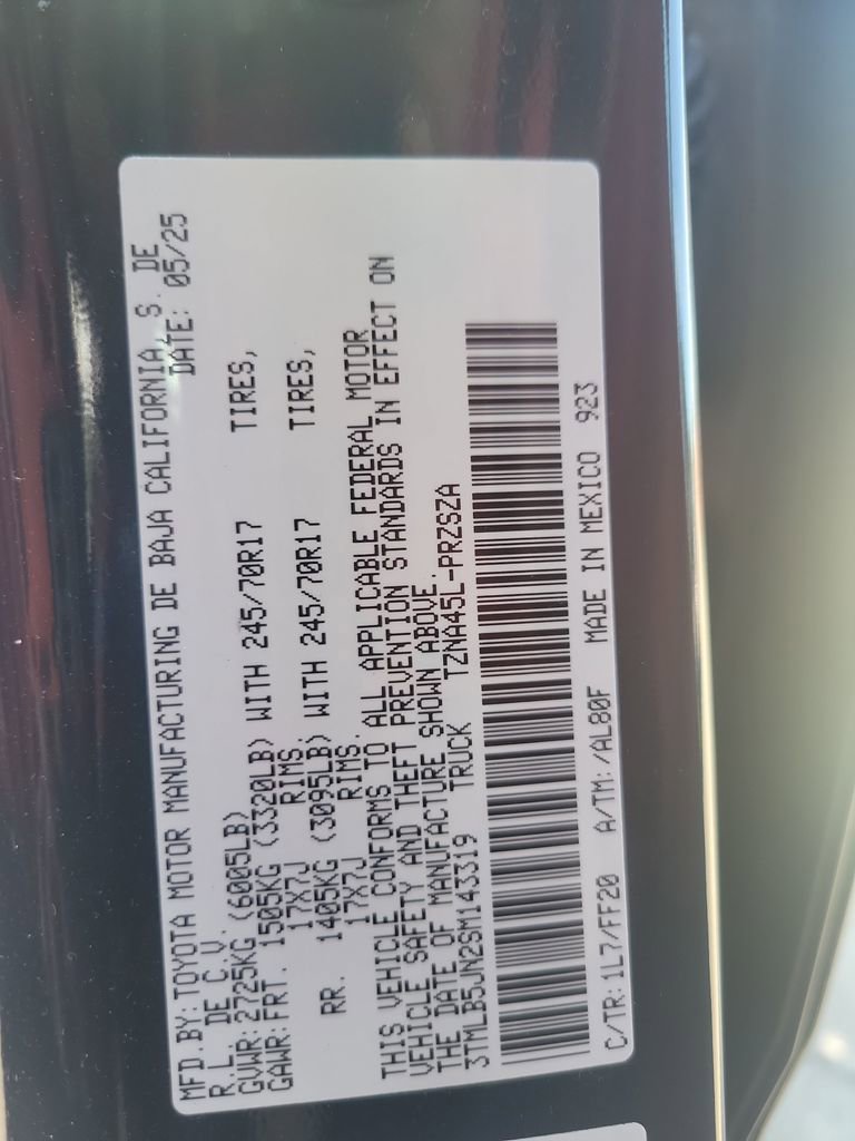 Certified 2025 Toyota Tacoma SR5 image 35