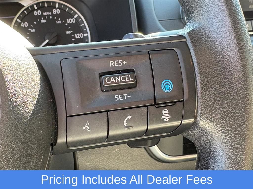 Used 2024 Nissan Rogue SV AWD/4WD image 15