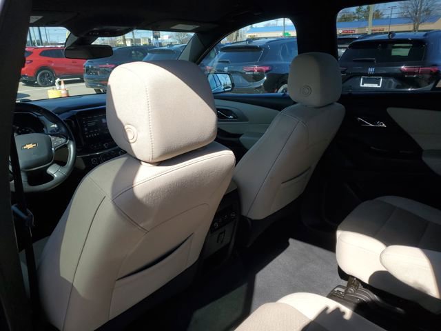 Used 2022 Chevrolet Traverse LT AWD/4WD image 32