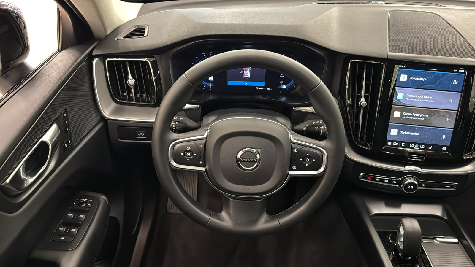 Used 2024 Volvo XC60 B5 Core image 12