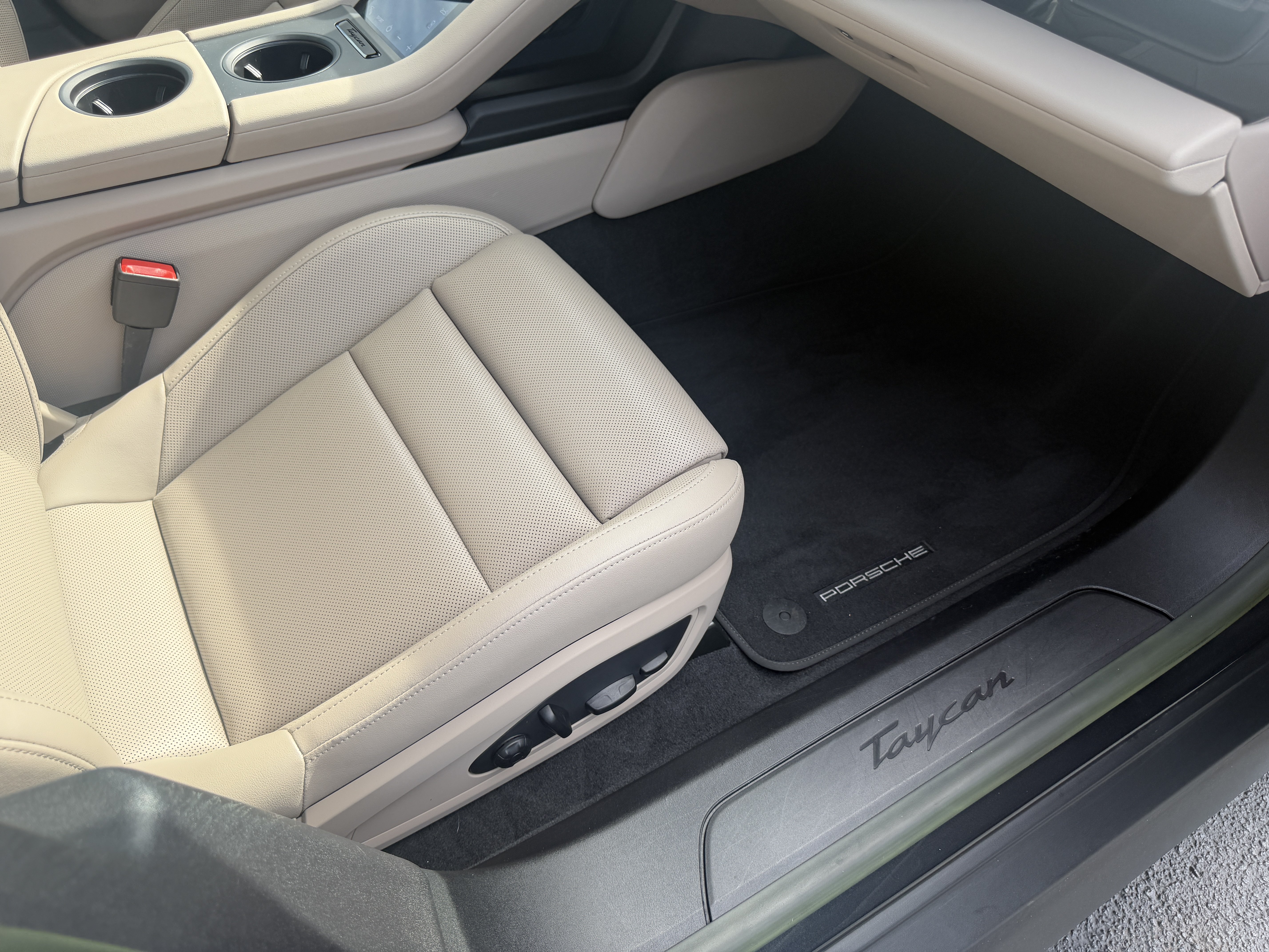Certified 2023 Porsche Taycan RWD image 21