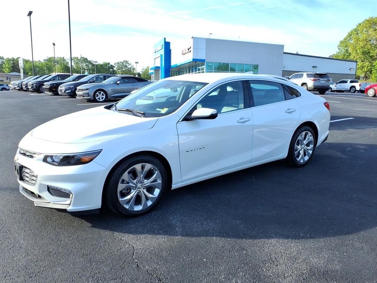 Used 2017 Chevrolet Malibu Premier image 3