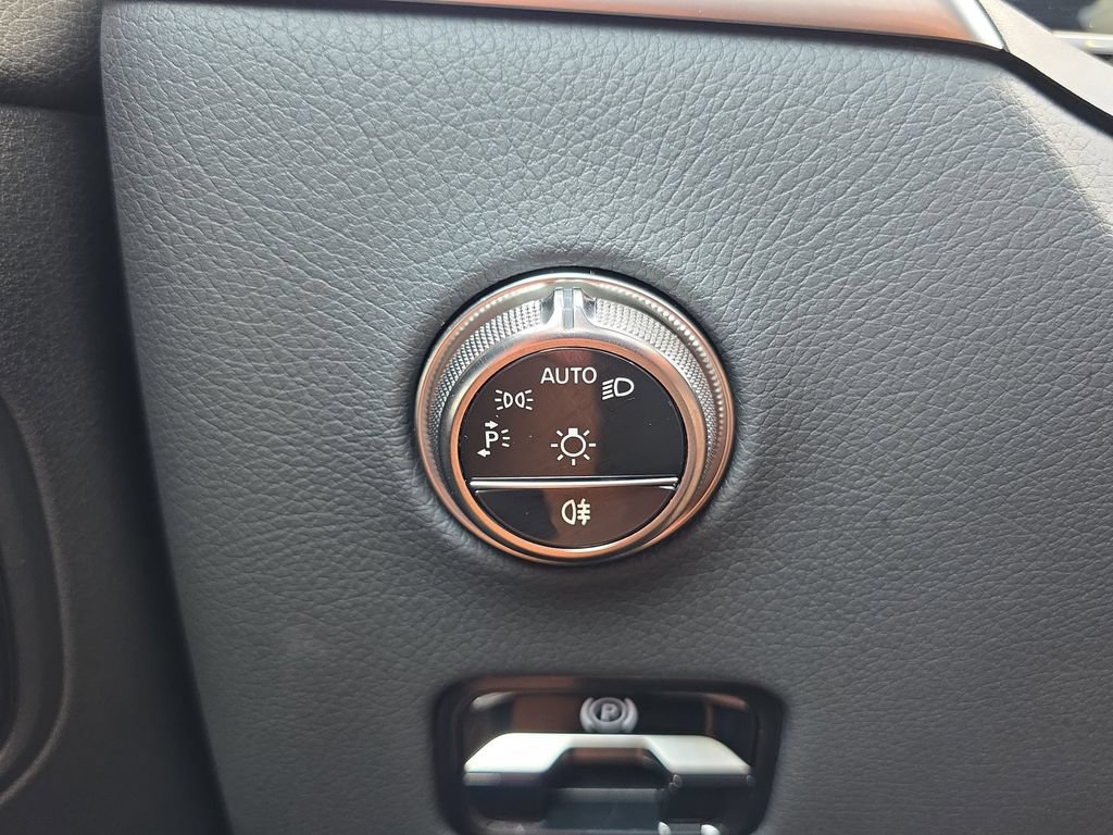 Certified 2026 Mercedes-Benz GLC 43 AMG 4MATIC image 27