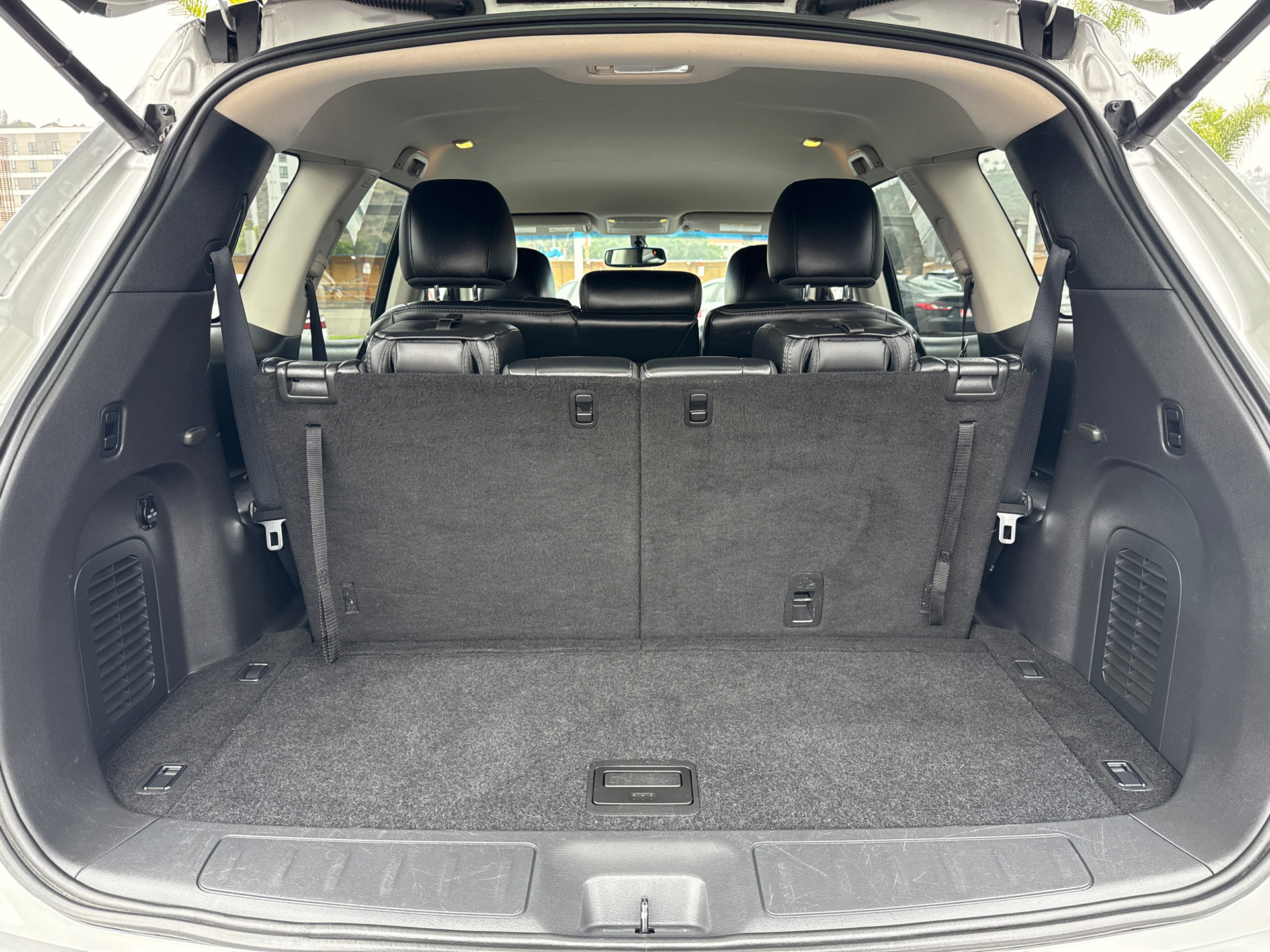 Used 2015 Nissan Pathfinder SL FWD image 11