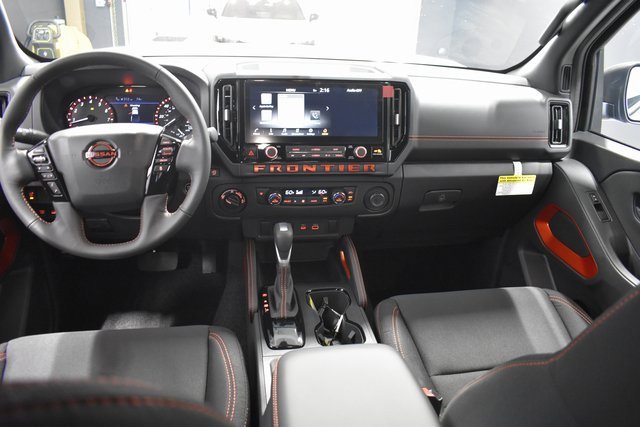 New 2025 Nissan Frontier PRO-4X image 13