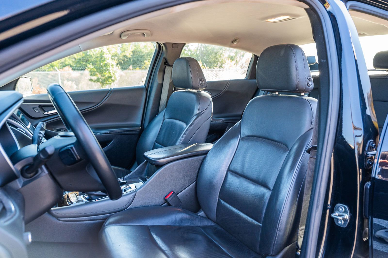 Used 2024 Chevrolet Malibu LT image 19