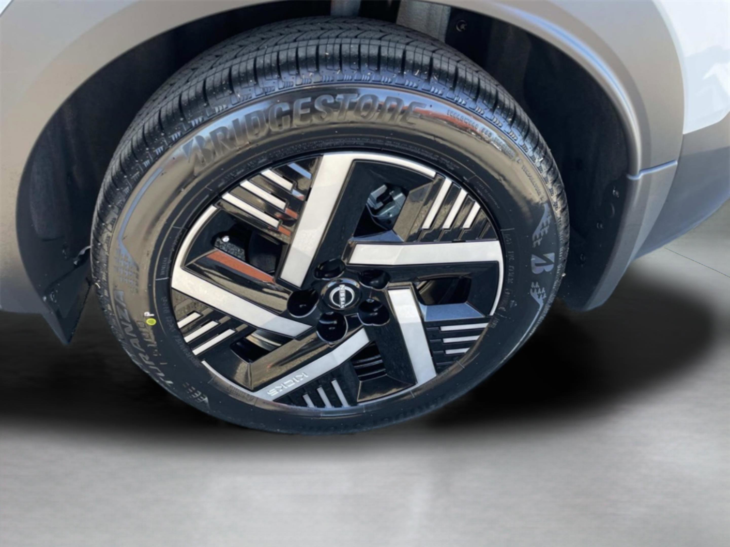 New 2026 Nissan Kicks SV w/ SV Premium Package image 9