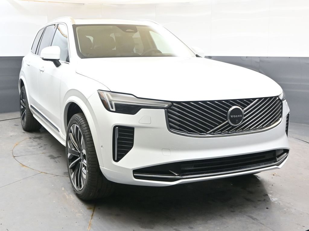 New 2026 Volvo XC90 B6 Ultra w/ Protection Package Premier image 8