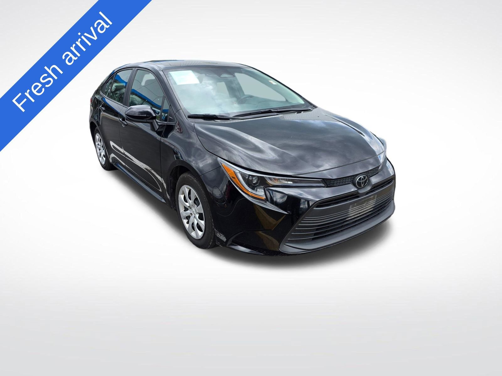 Used 2024 Toyota Corolla LE image 1