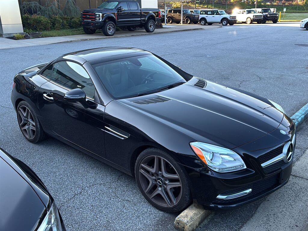 Used 2013 Mercedes-Benz SLK 250 image 2