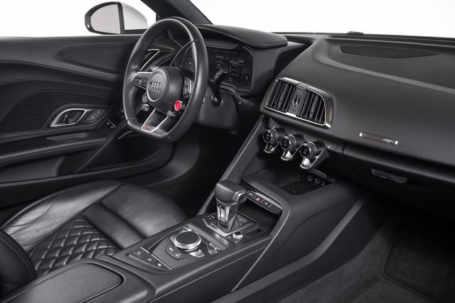 Used 2023 Audi R8 V10 performance RWD image 40