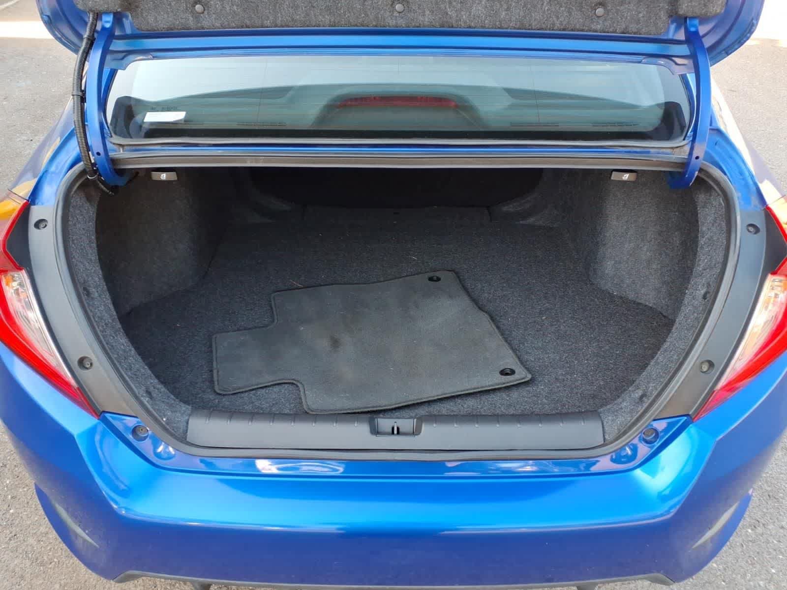 Used 2020 Honda Civic Sport image 6