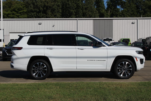 Used 2021 Jeep Grand Cherokee L Overland w/ Luxury Tech Group IV AWD/4WD image 6