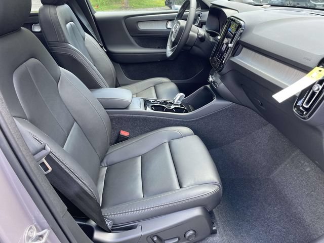 New 2026 Volvo XC40 B5 Plus w/ Climate Package AWD/4WD image 21