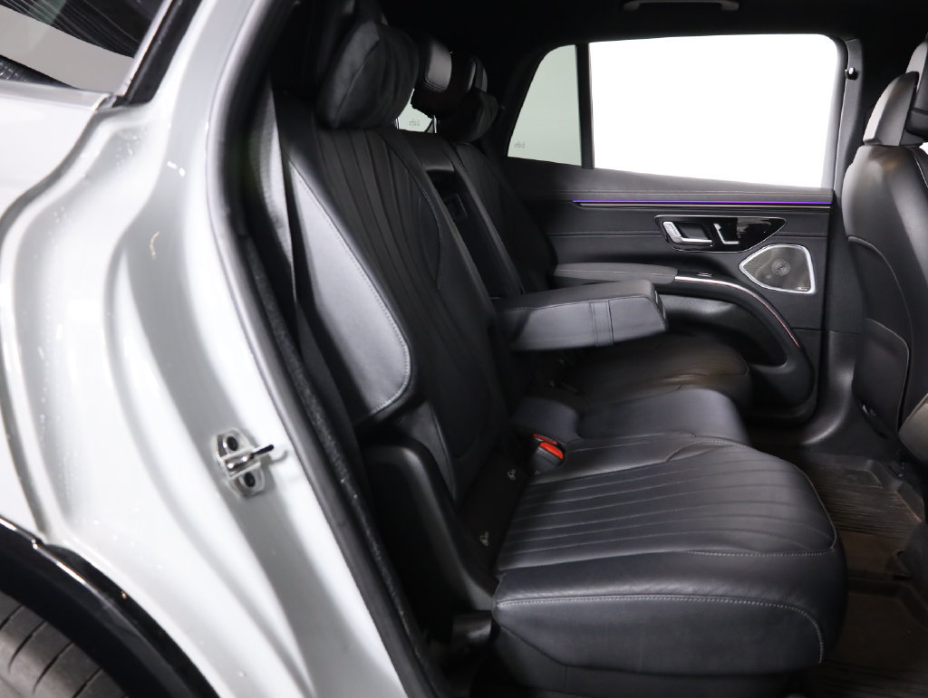 Used 2023 Mercedes-Benz EQS 580 4MATIC SUV image 49