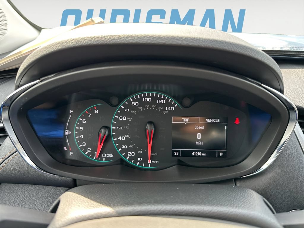 Used 2022 Chevrolet Trax LT w/ LT Convenience Package AWD/4WD image 18