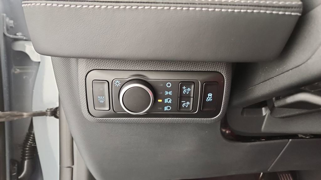 New 2025 Ford Mustang Mach-E Premium image 30