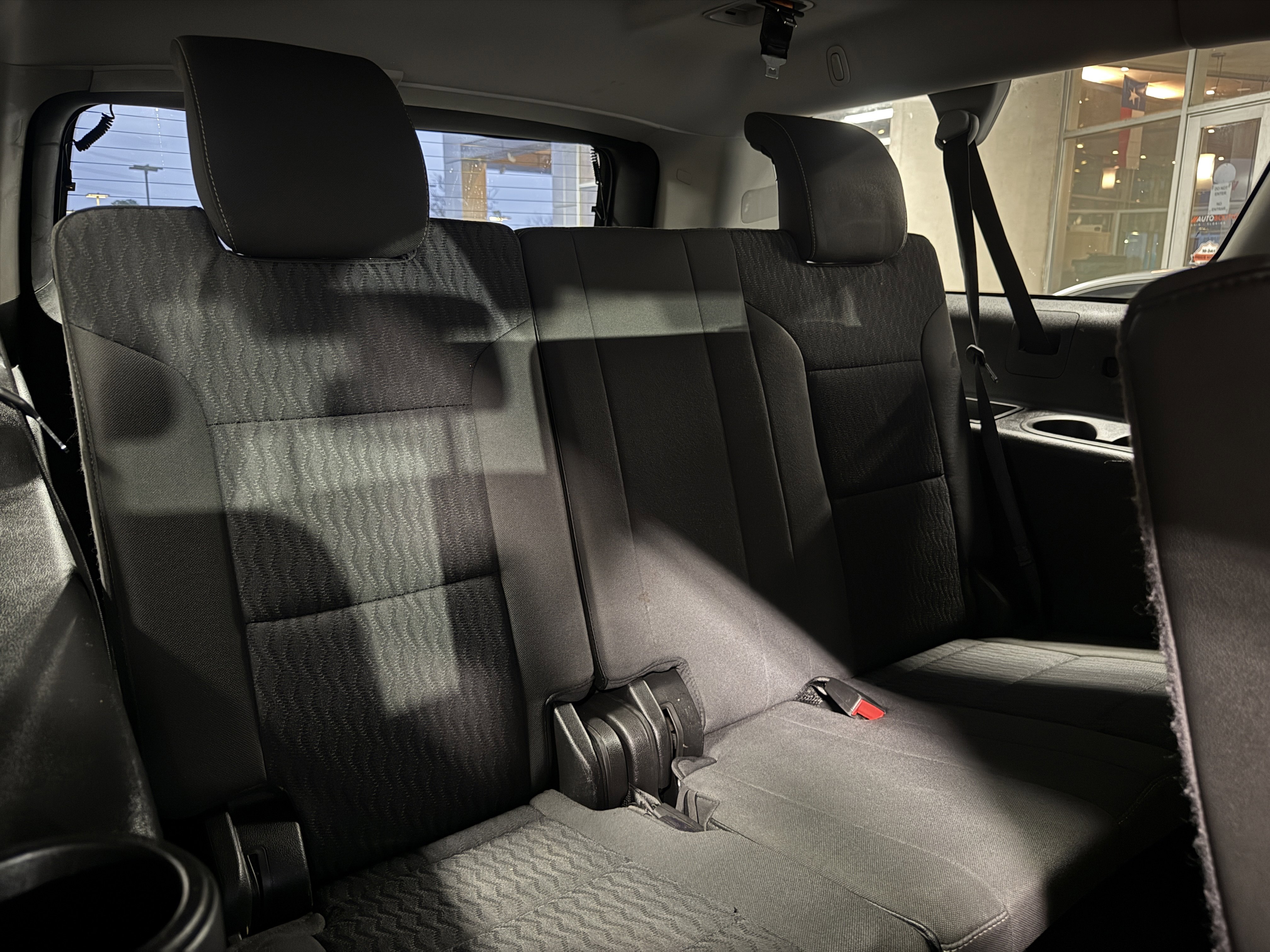 Used 2020 Chevrolet Suburban LS image 31