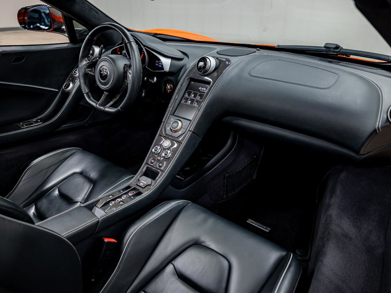 Used 2015 McLaren 650S Spider image 6