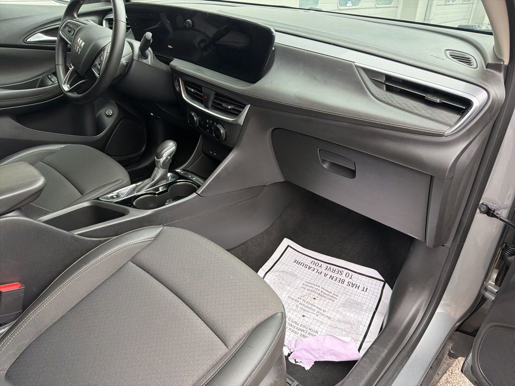 Used 2024 Buick Encore GX Preferred image 10