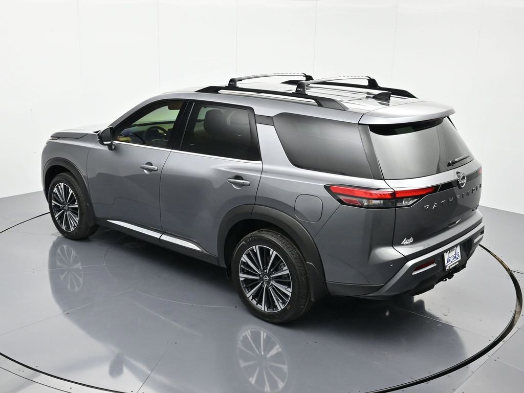 New 2026 Nissan Pathfinder Platinum w/ Cargo Package AWD/4WD image 39