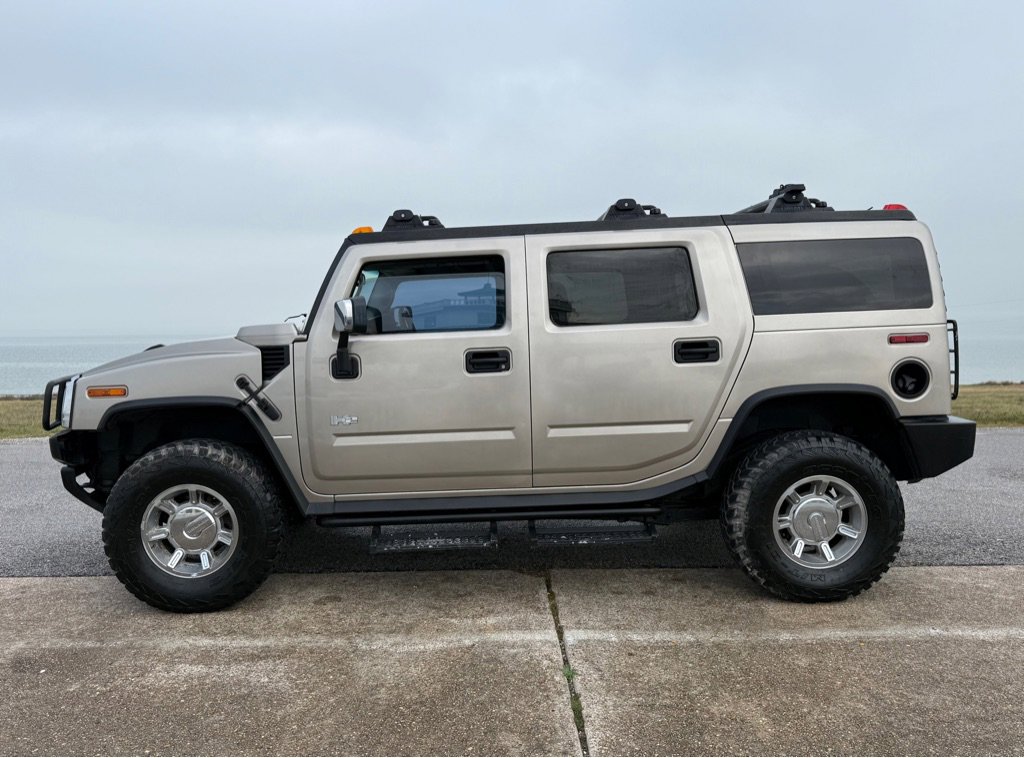Used 2003 HUMMER H2 w/ Preferred Equipment Group image 8