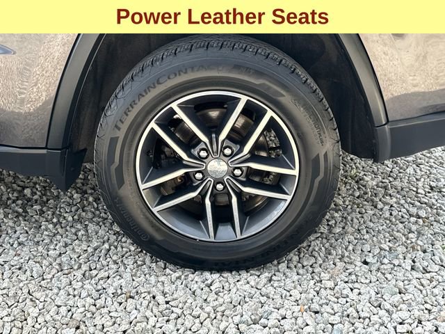 Used 2017 Jeep Grand Cherokee Limited AWD/4WD image 9