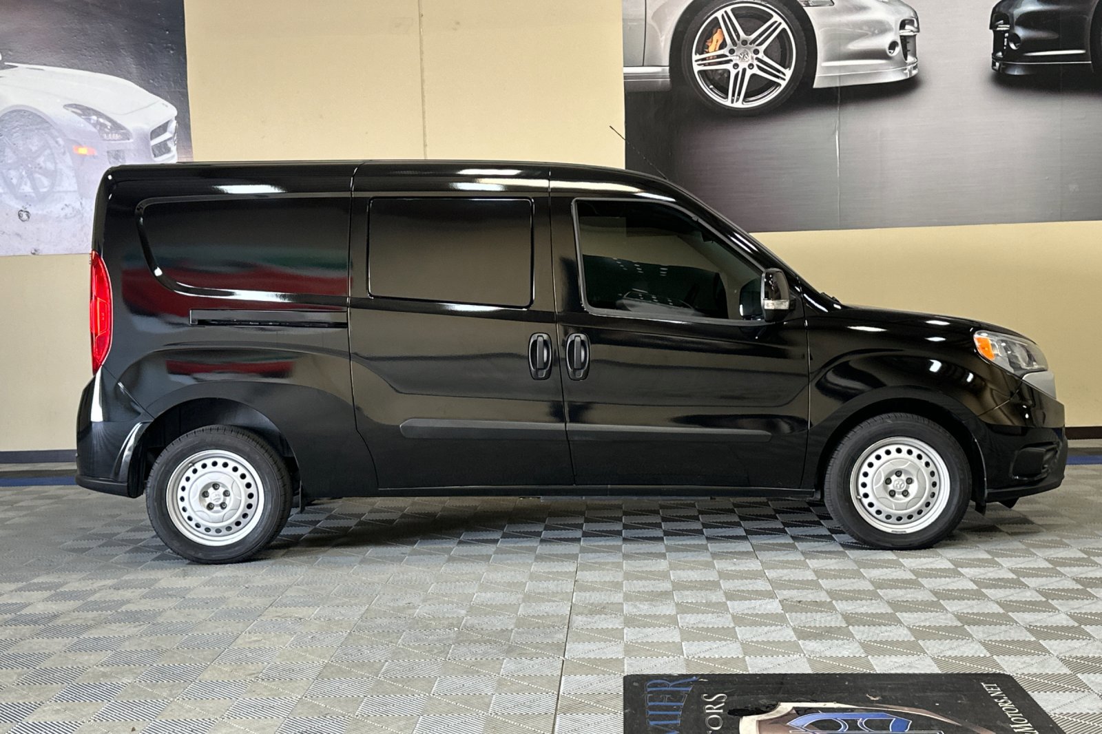 Used 2021 RAM ProMaster City Tradesman SLT FWD image 3