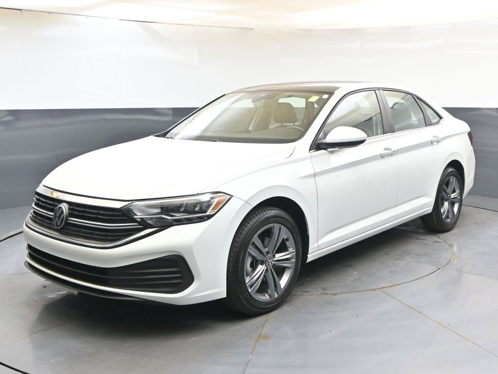 Used 2023 Volkswagen Jetta SE w/ Panoramic Sunroof Package FWD image 1