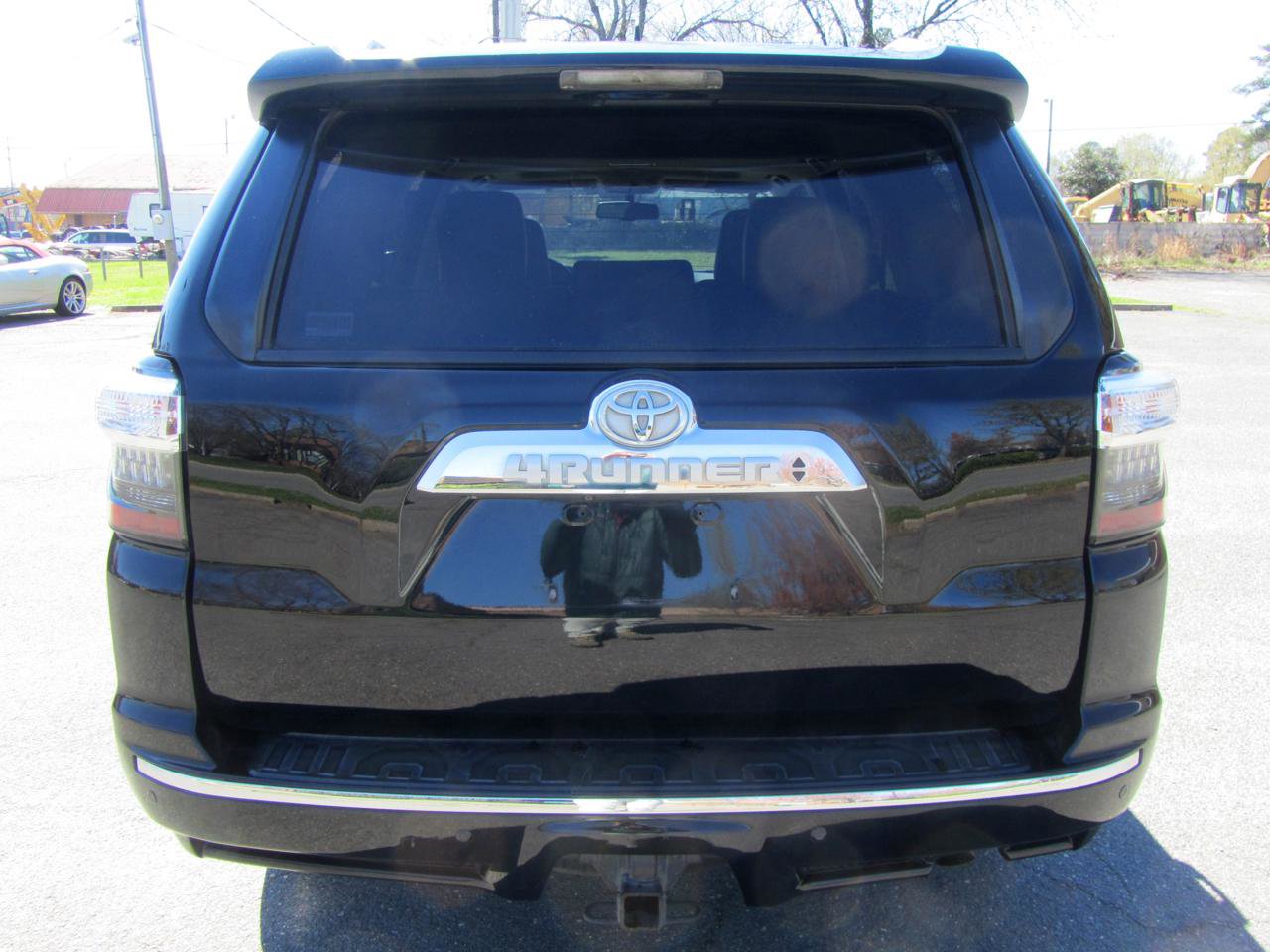 Used 2016 Toyota 4Runner Limited AWD/4WD image 9