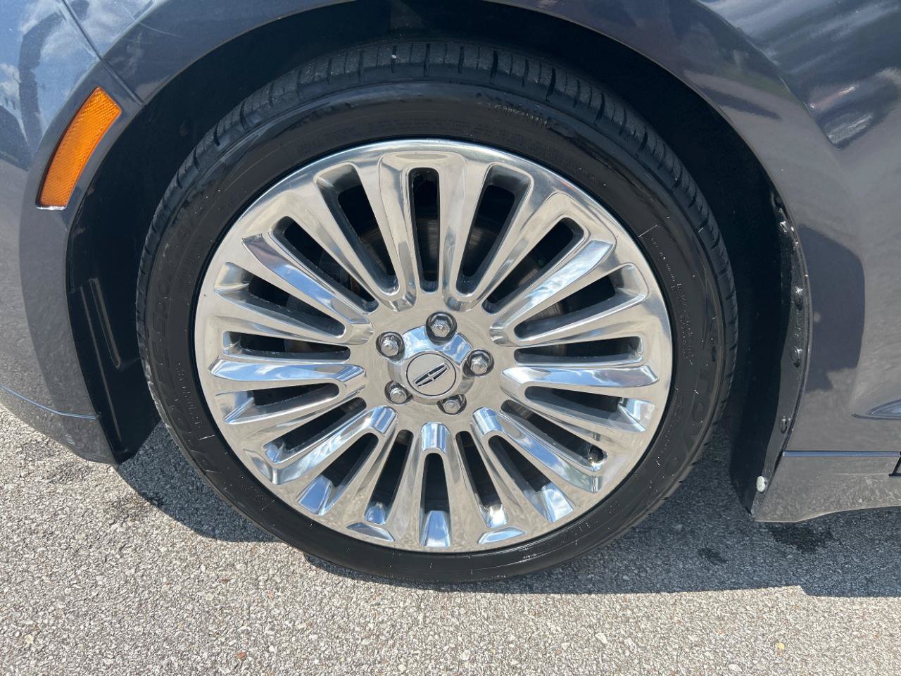 Used 2014 Lincoln MKZ AWD image 11