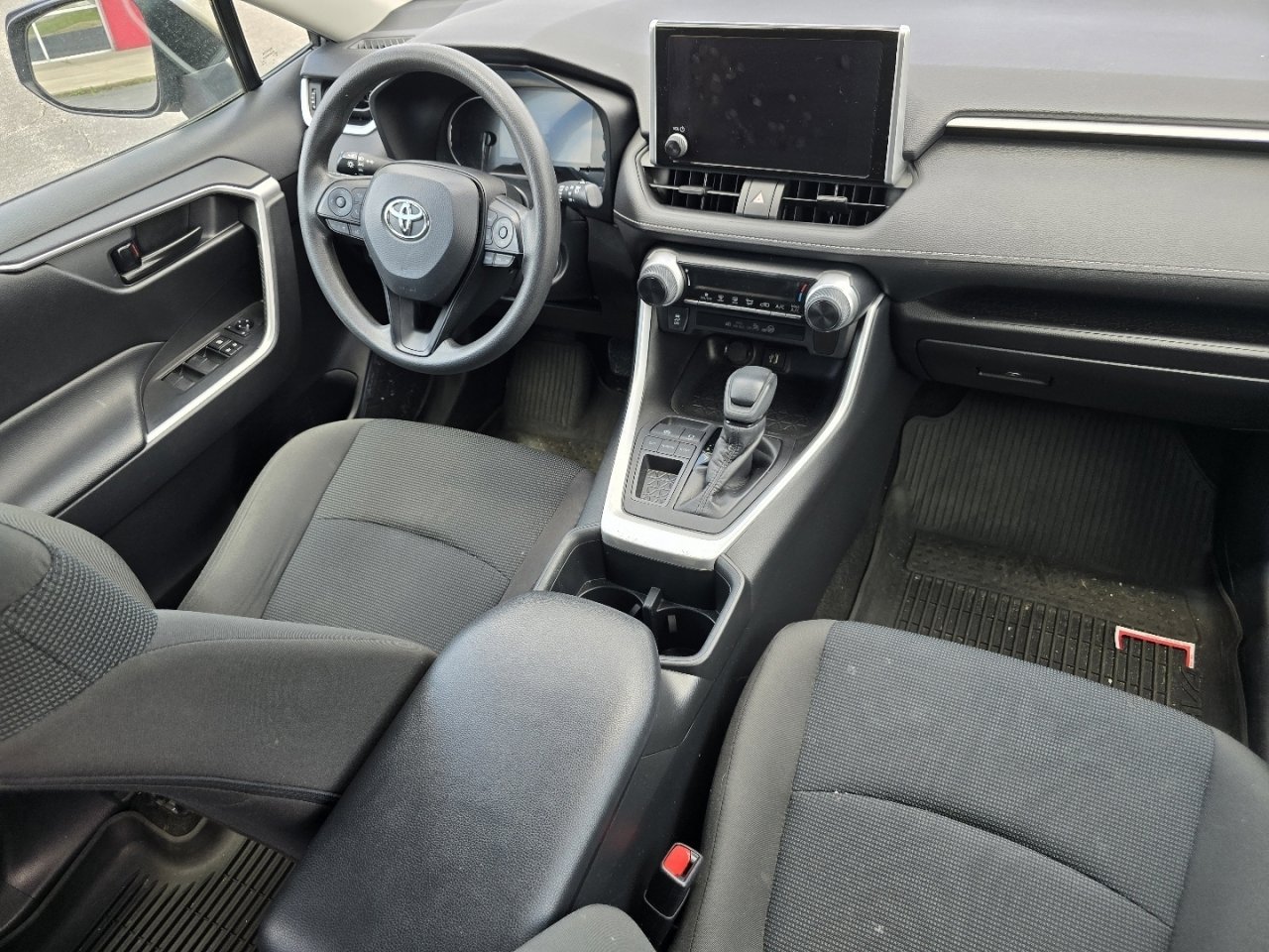 Used 2023 Toyota RAV4 LE FWD image 18