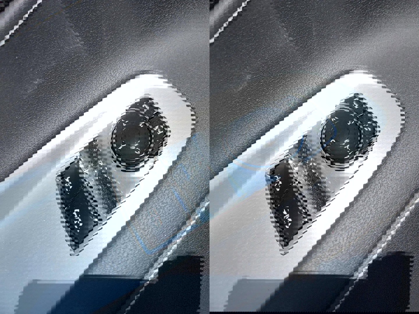 Used 2023 Chevrolet Corvette w/ Z51 Performance Package image 15