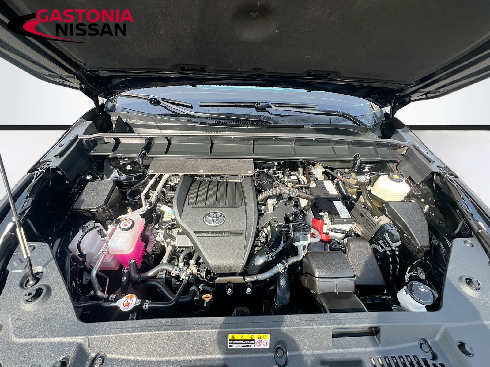 Used 2024 Toyota Highlander LE image 39