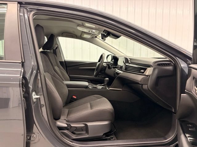 Used 2025 Toyota Camry LE w/ Convenience Package FWD image 11