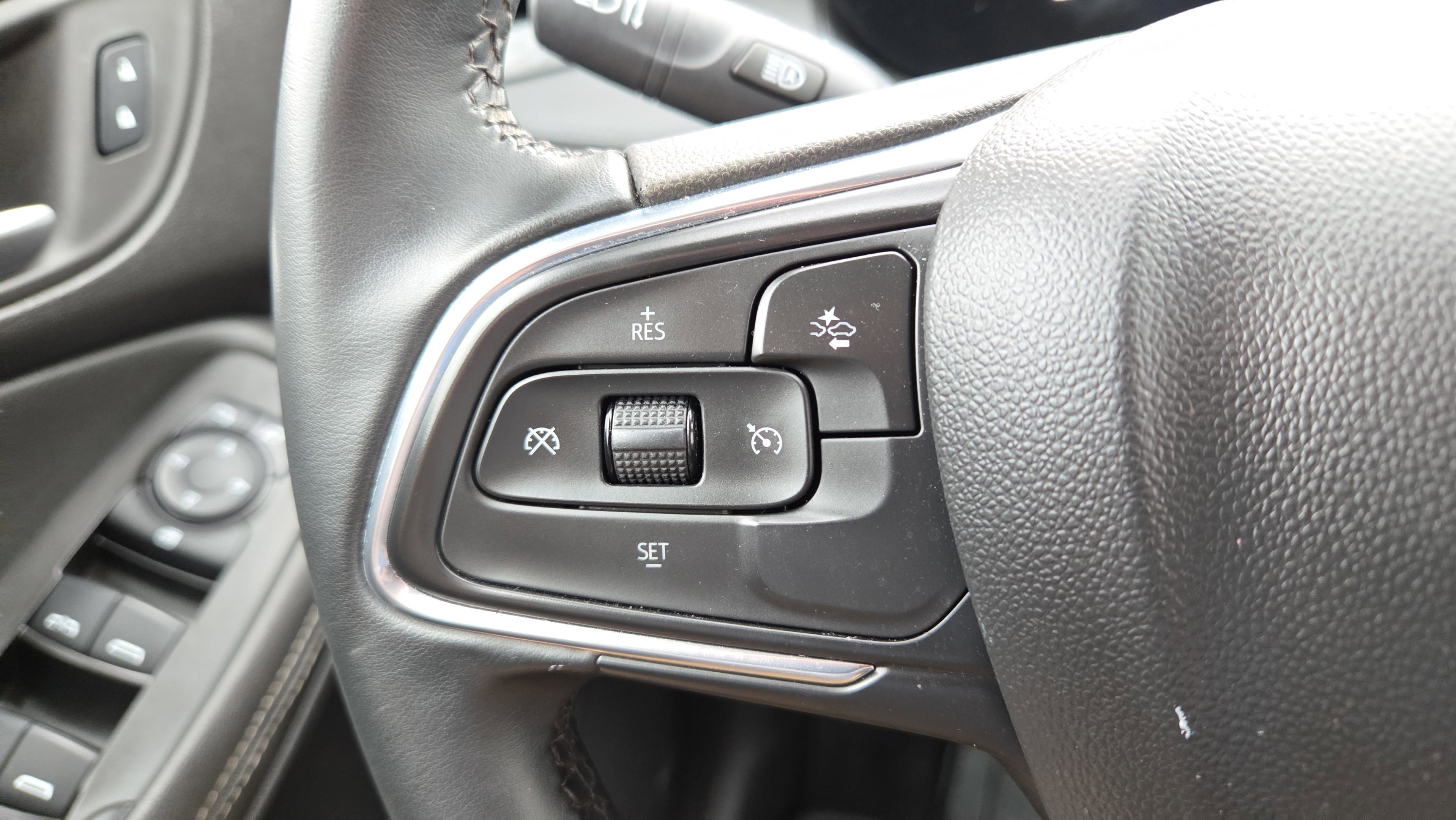 Used 2024 Buick Encore GX Sport Touring w/ Experience Buick Package image 31