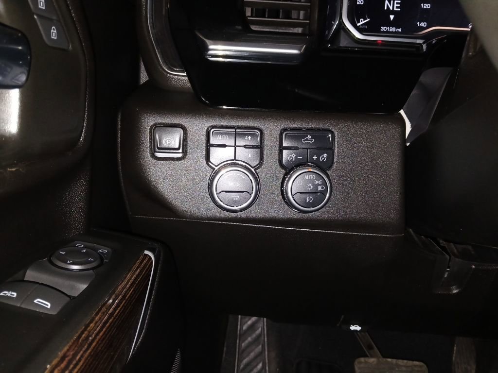 Used 2025 GMC Sierra 3500 SLE image 14