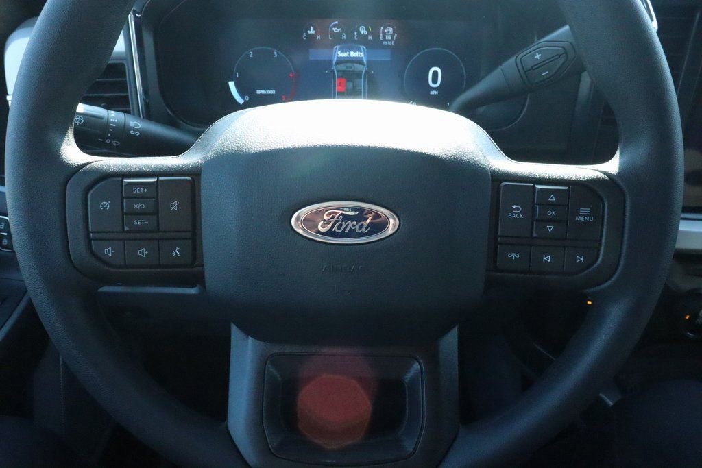 New 2026 Ford F250 XLT w/ XLT Premium Package image 3