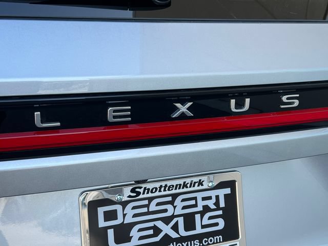 Used 2026 Lexus TX 500h AWD w/ Technology Package image 16