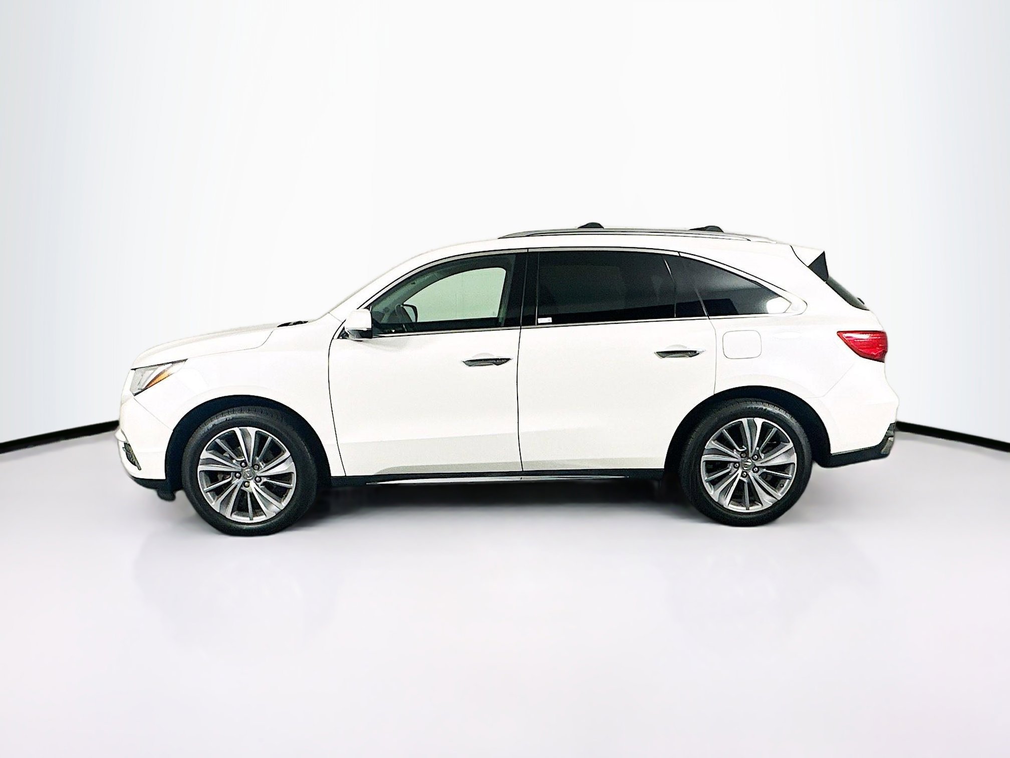 Used 2017 Acura MDX SH-AWD w/ Technology Package image 4