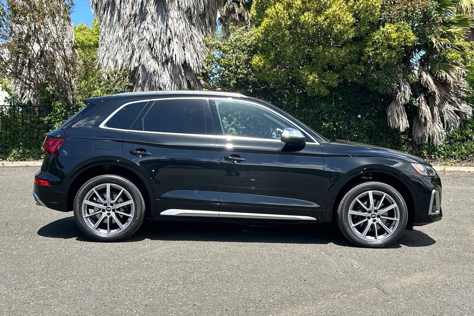 Used 2023 Audi SQ5 Premium AWD/4WD image 3