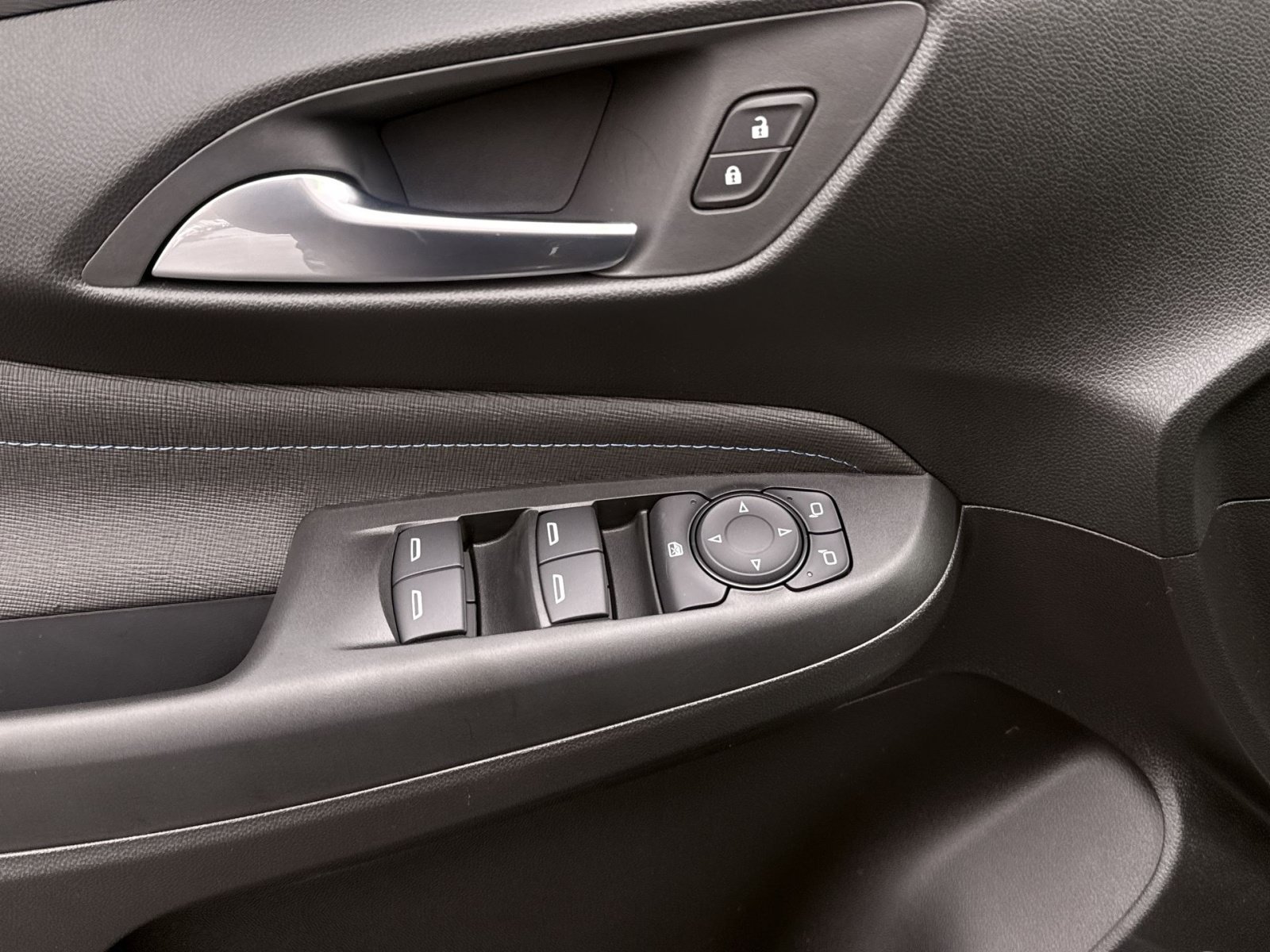New 2026 Buick Envista Sport Touring w/ Convenience I Package FWD image 15
