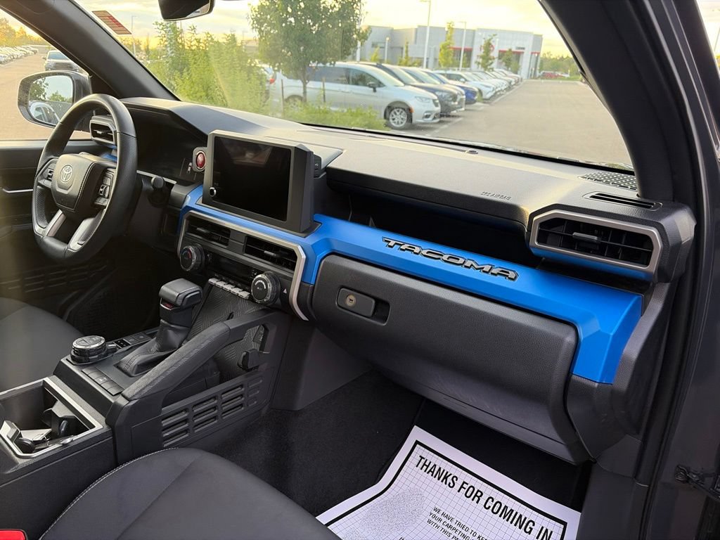 Used 2025 Toyota Tacoma TRD Off-Road AWD/4WD image 12