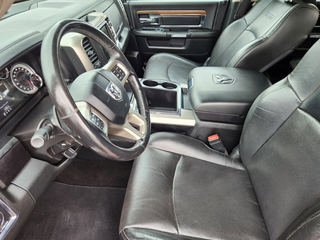 Used 2015 RAM 1500 Laramie w/ Convenience Group AWD/4WD image 8