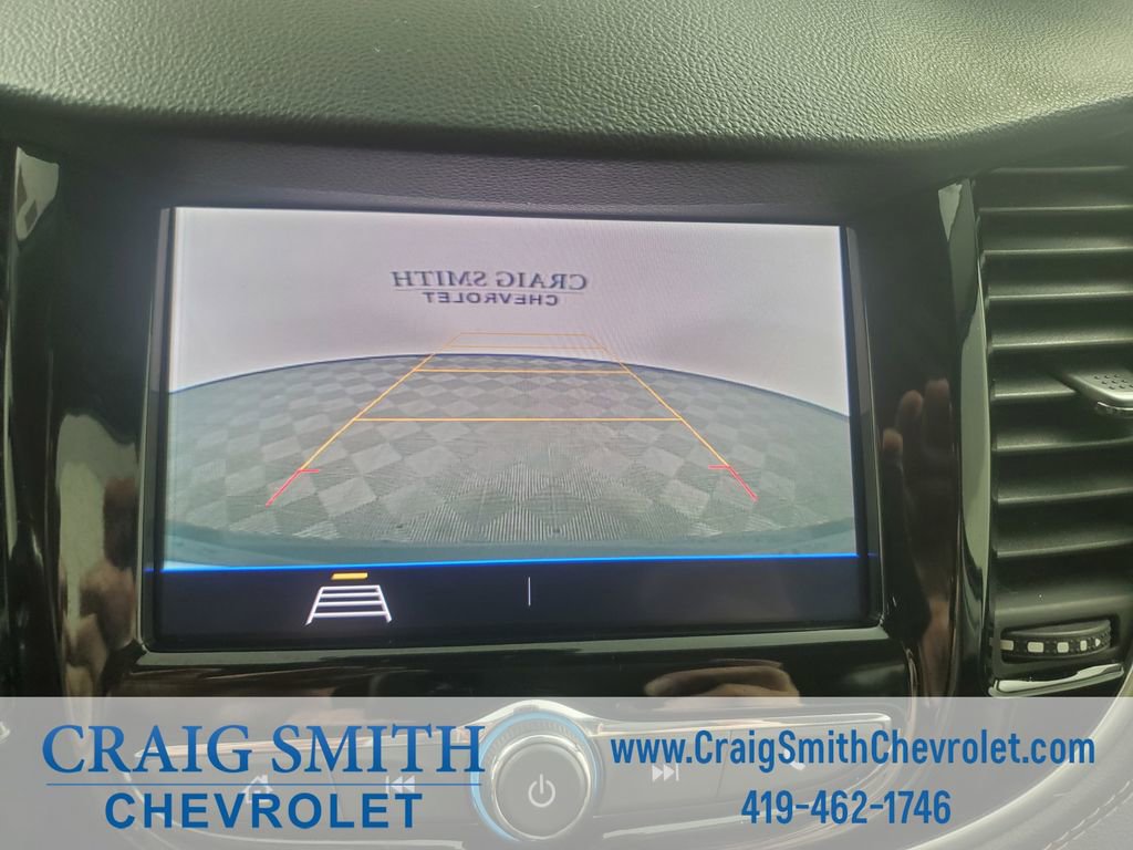 Used 2022 Chevrolet Trax LT w/ LT Convenience Package AWD/4WD image 24