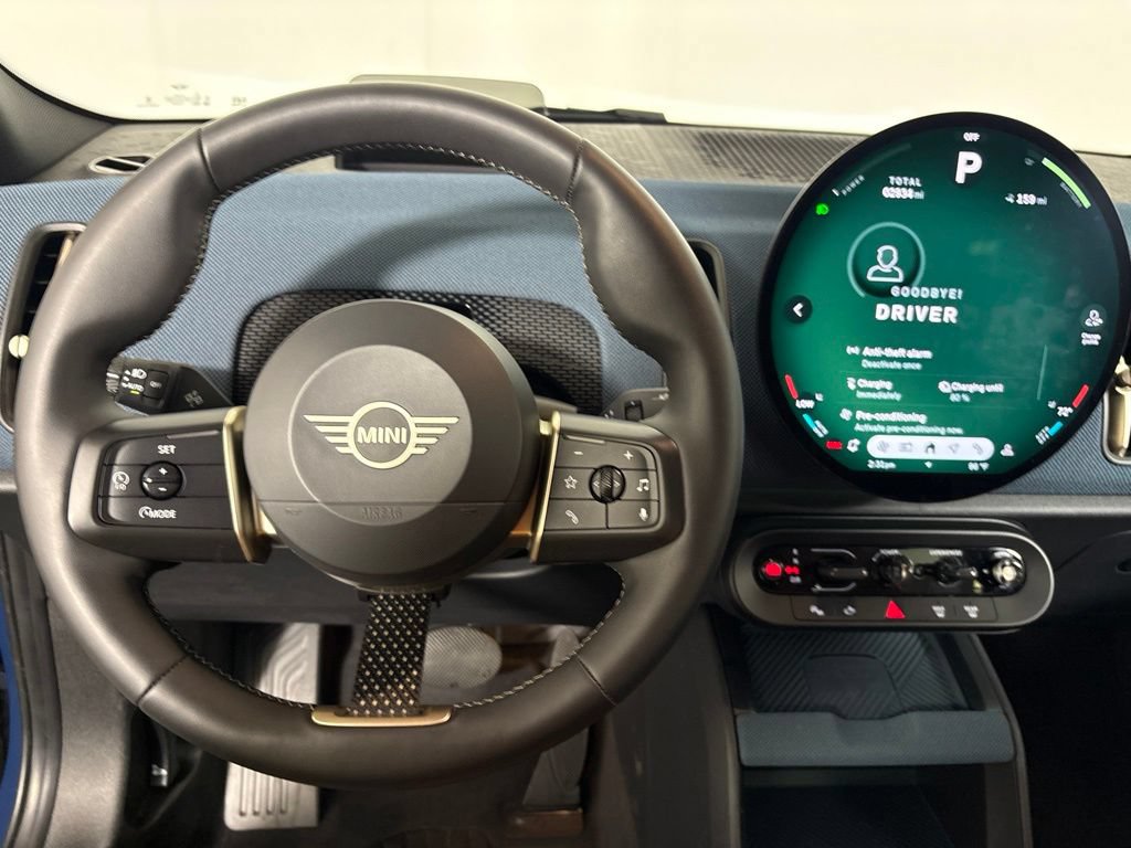 Certified 2025 MINI Cooper Countryman SE w/ Comfort Package Max AWD/4WD image 15