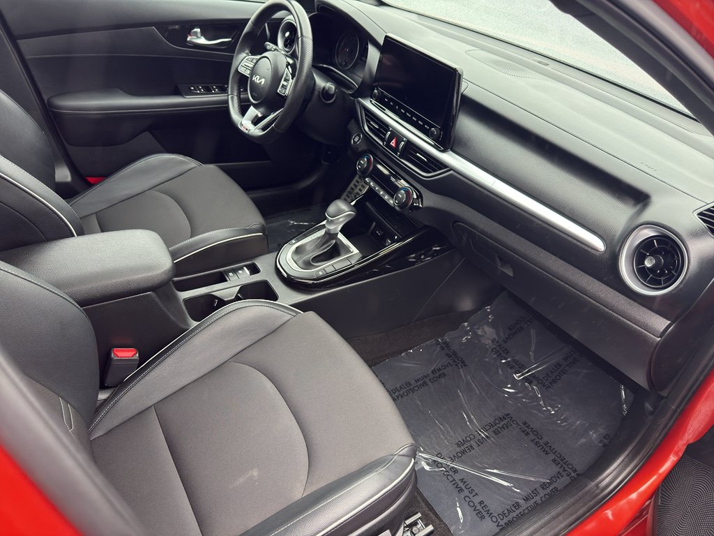 Used 2023 Kia Forte GT-Line w/ GT-Line Premium Package FWD image 22